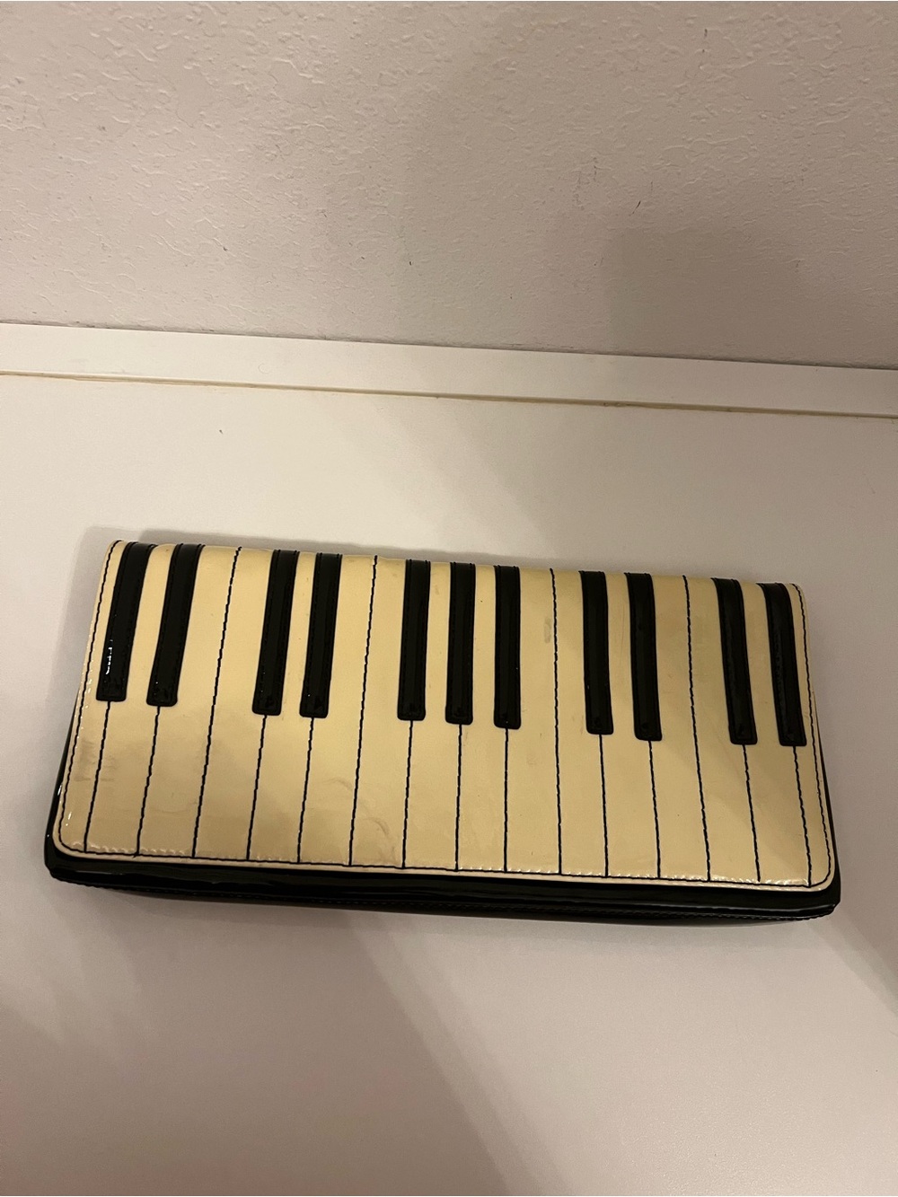 RARE ♠️ Kate Spade New York piano key novelty clutch
